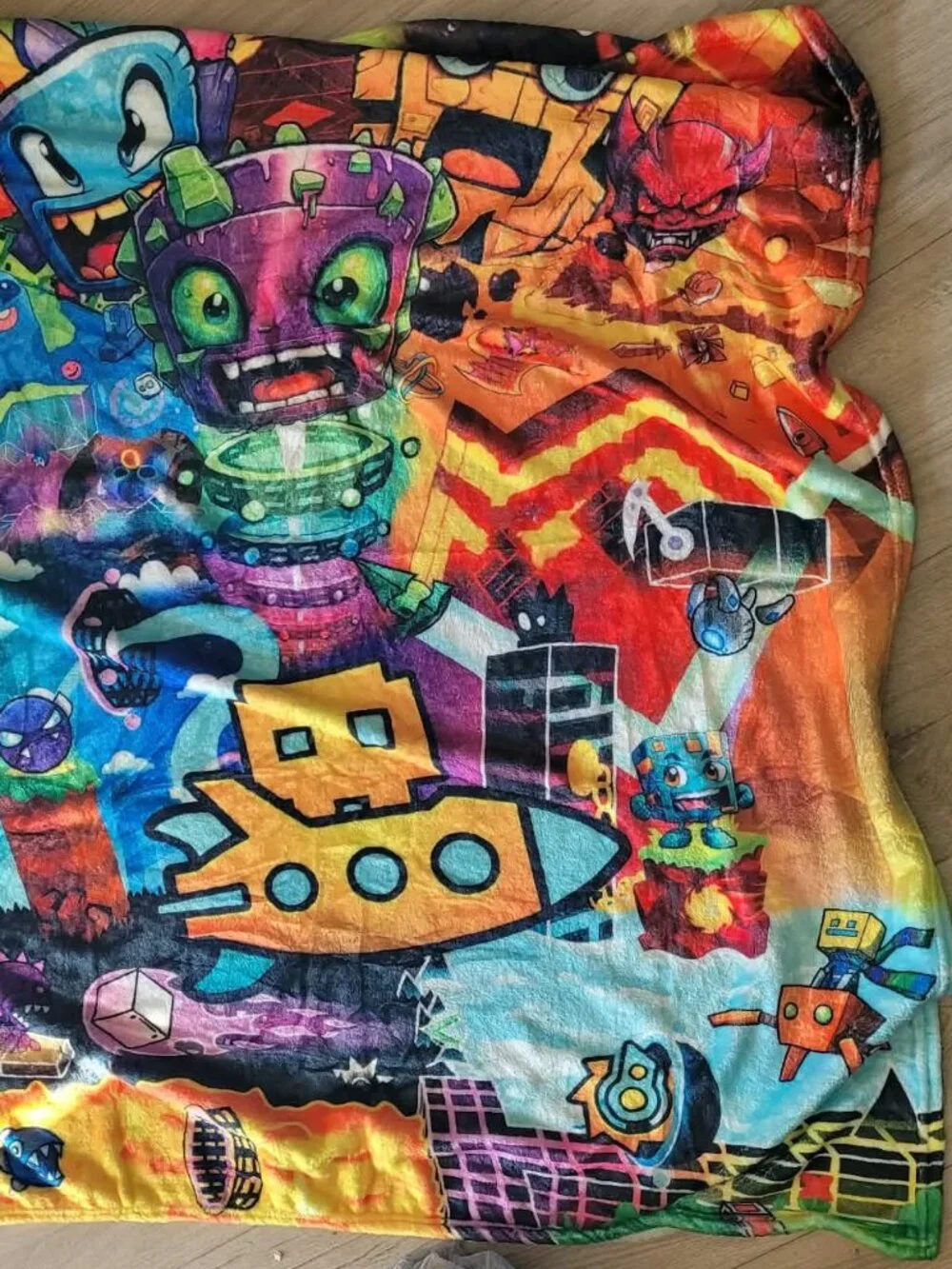 nwot GEOMETRY DASH? soft THROW BLANKET